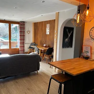 Lovely 2 Bed In With Garden , Morzine France