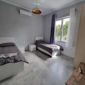 Dentart&apartments Appartamento Tirana